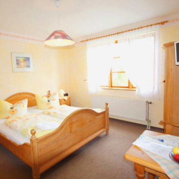 Rohrhus Rügen Urlaub unterm Reetdach