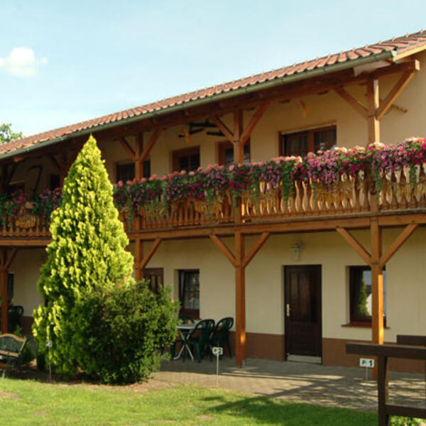 Pension & Wellness am Storchennest