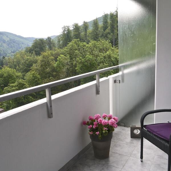 Großer Balkon mit herrlicher Aussicht