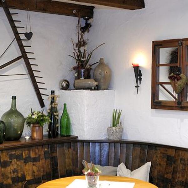 Wein- und Gästehaus M. Bai