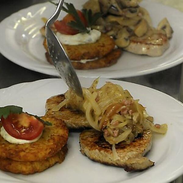 Wein- und Gästehaus M. Bai