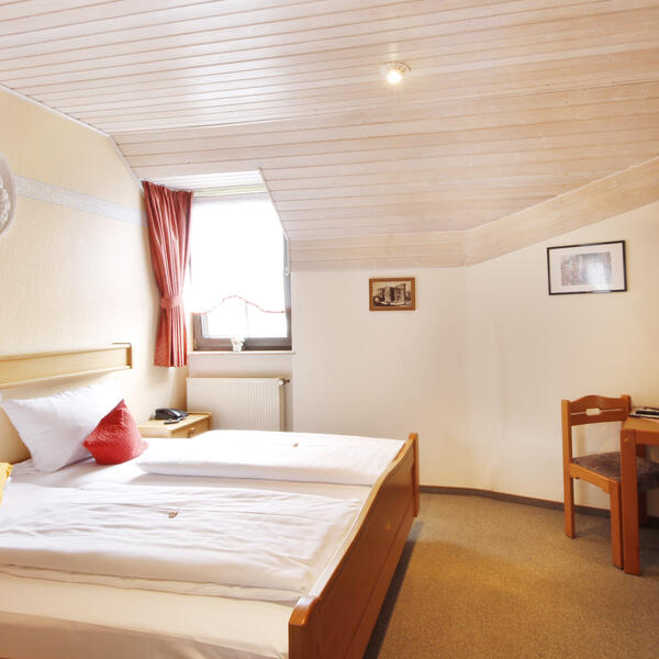 Fröhliches Weinfass