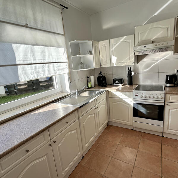 Küche im EG (demnächst neu)