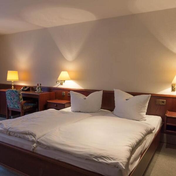 Hotel Altdeutsche Weinstuben Zum Künstlerkeller 