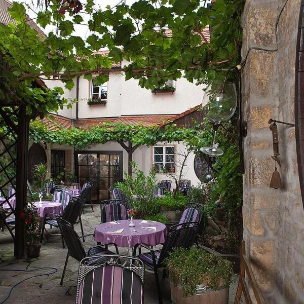 Hotel Altdeutsche Weinstuben Zum Künstlerkeller 