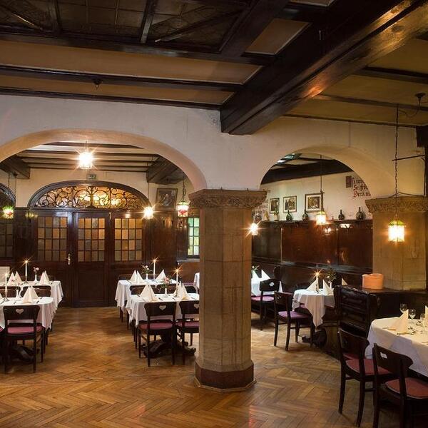 Hotel Altdeutsche Weinstuben Zum Künstlerkeller 