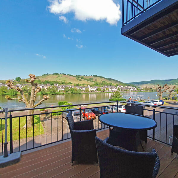 Balkon der Fewo Hallenbach im 1.Stock