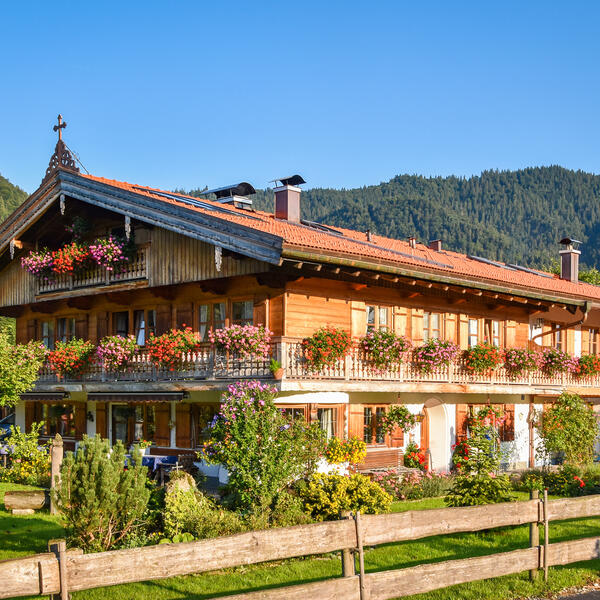 Gästehaus Becher  Ferienwohnung "Servus"