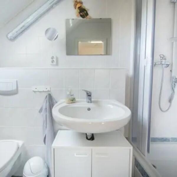 Ferienhaus Wiek  - Ferienappartement „Hiddensee“