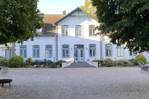 Ferienhof Messer Ostsee Schlei Bauernhof Ponys Wohnungen und Haus 4-8 Personen