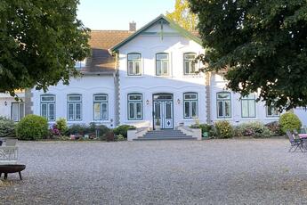 Ferienhof Messer Ostsee Schlei Bauernhof Ponys Wohnungen und Haus 4-8 Personen